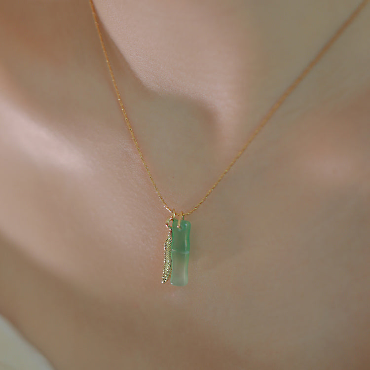 Yuzhu Chrysoprase Necklace Amber NG