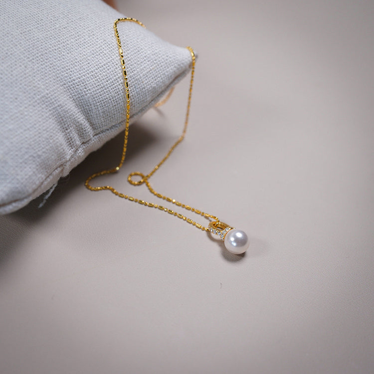 Pearl and Zircon Pendant Necklace Amber NG