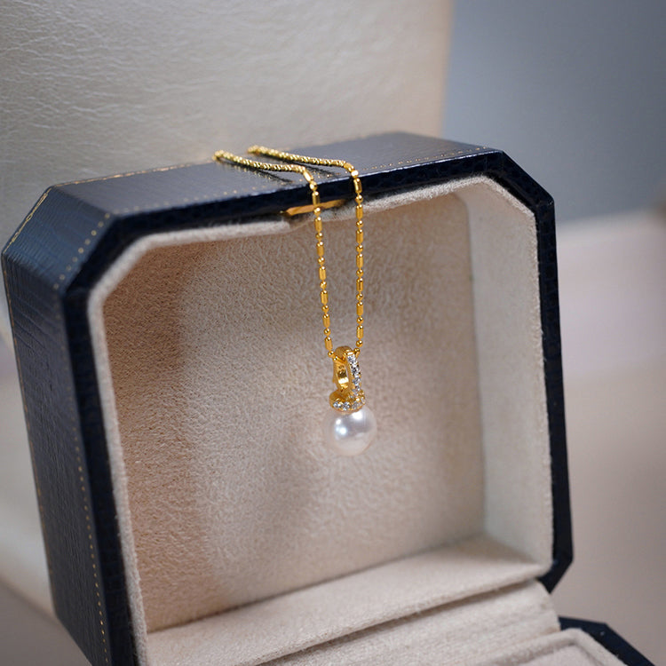 Pearl and Zircon Pendant Necklace Amber NG