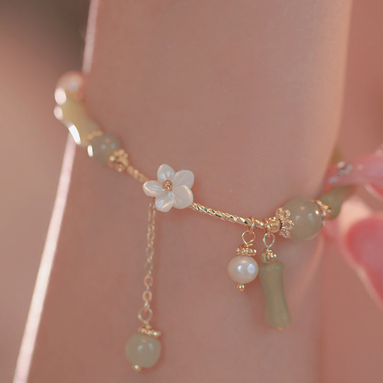 The Maiden With Willow Bracelets