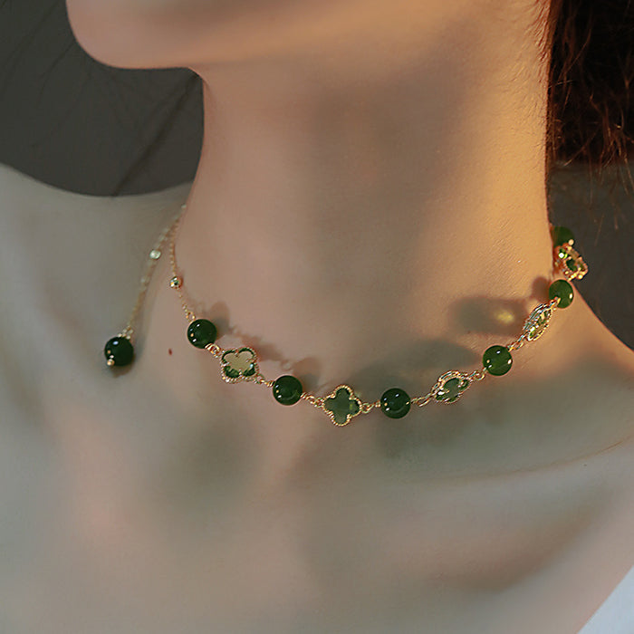 Chrysoprase Clover Necklace Amber NG