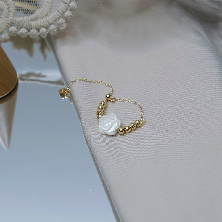 Gold Bead White Rose Ring Amber NG