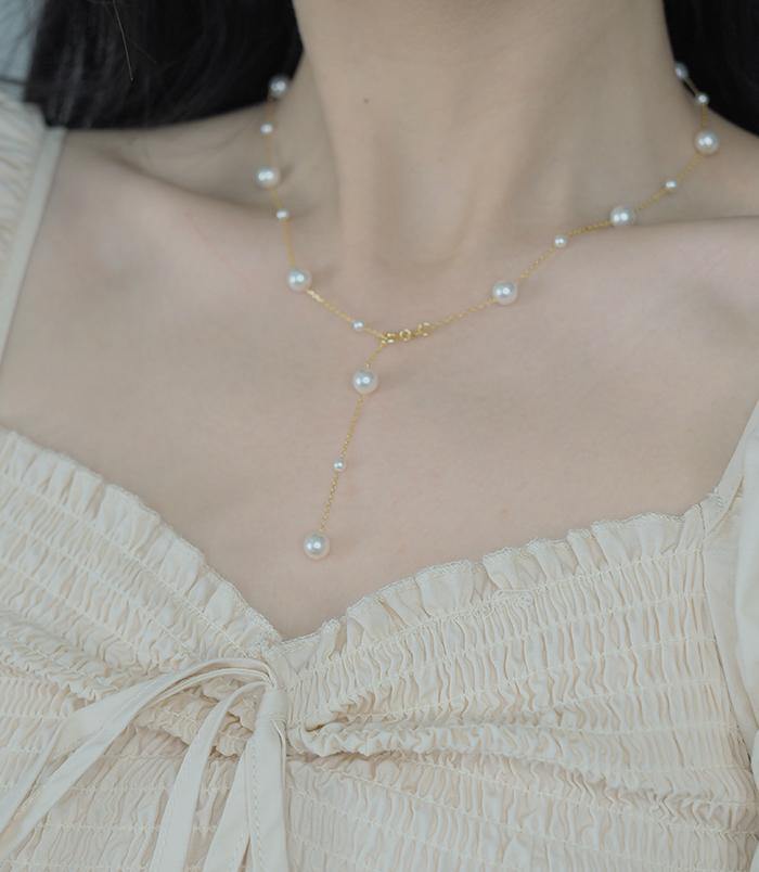 Twenty-one Pearl Gypsophila Necklace Amber NG