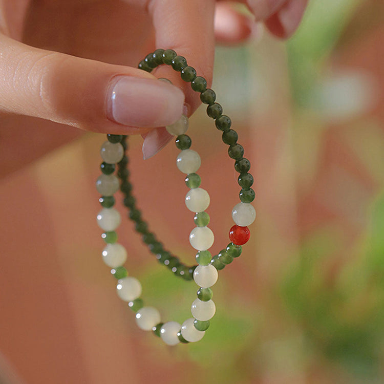 Zhi Fou | Stacking Hetian Jade Strands