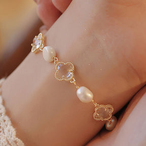 Clover's Blessing - Unique Baroque Pearl Bracelet