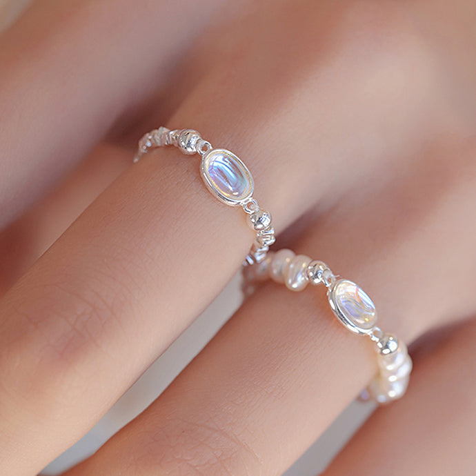 Ocean's Embrace - Elegant Pearl and Stretch Ring