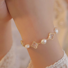 Clover's Blessing - Unique Baroque Pearl Bracelet