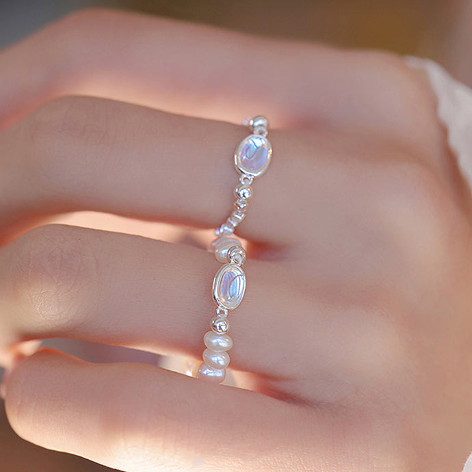 Ocean's Embrace - Elegant Pearl and Stretch Ring