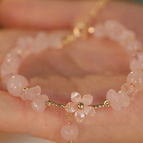 Blooming Hearts - Charming Rose Quartz Bracelet