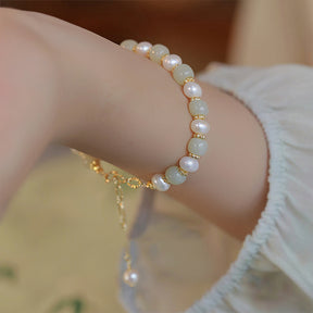 Spring-kissed Pearl-Hetian Bracelet