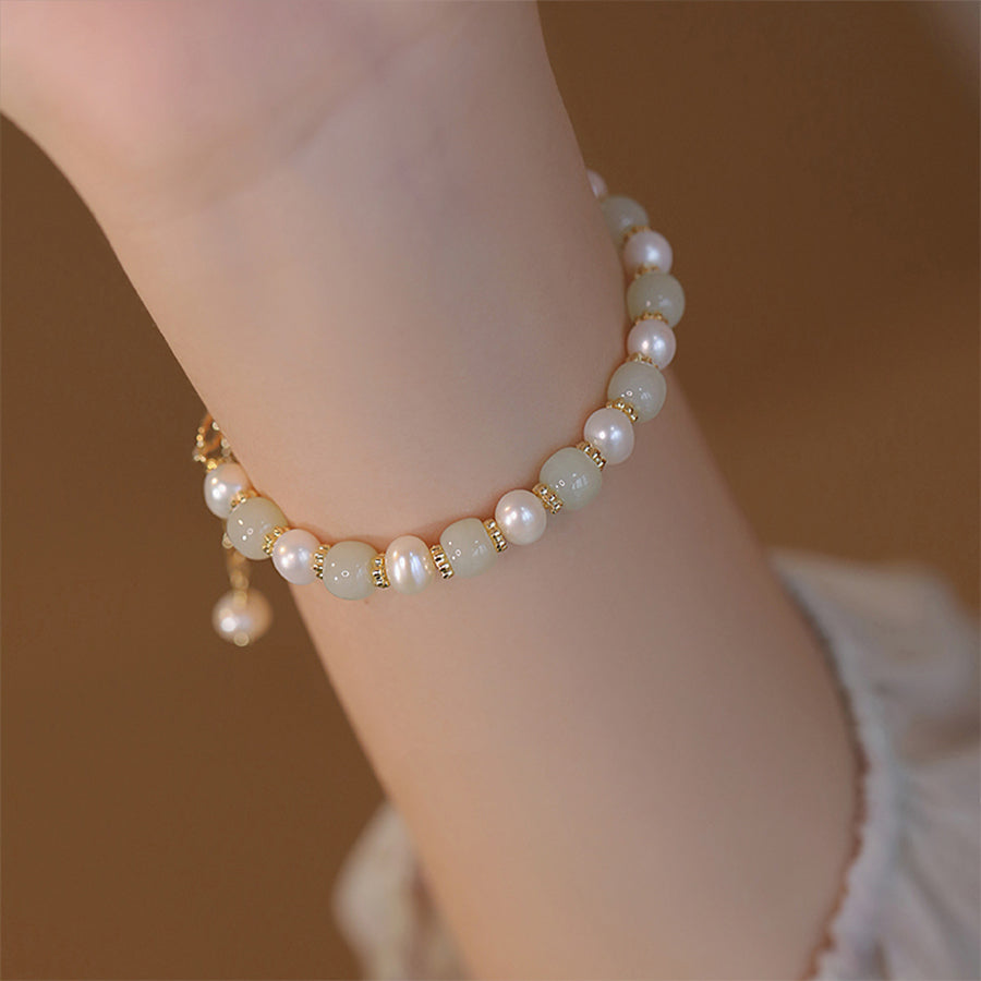 Spring-kissed Pearl-Hetian Bracelet