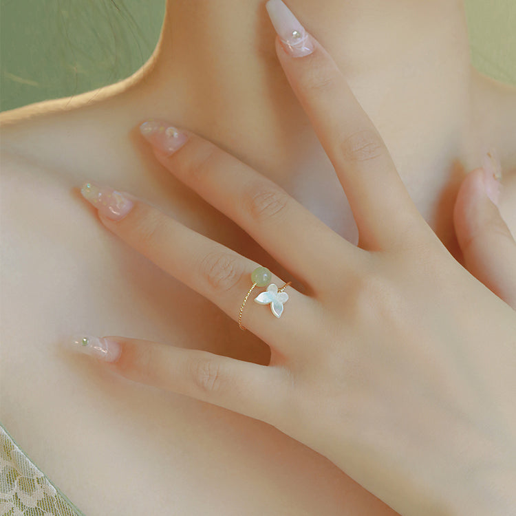 Dream of the Butterfly - Hetian Jade Ring Amber NG