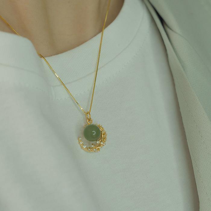 Hetian Jade Moon Necklace Amber NG