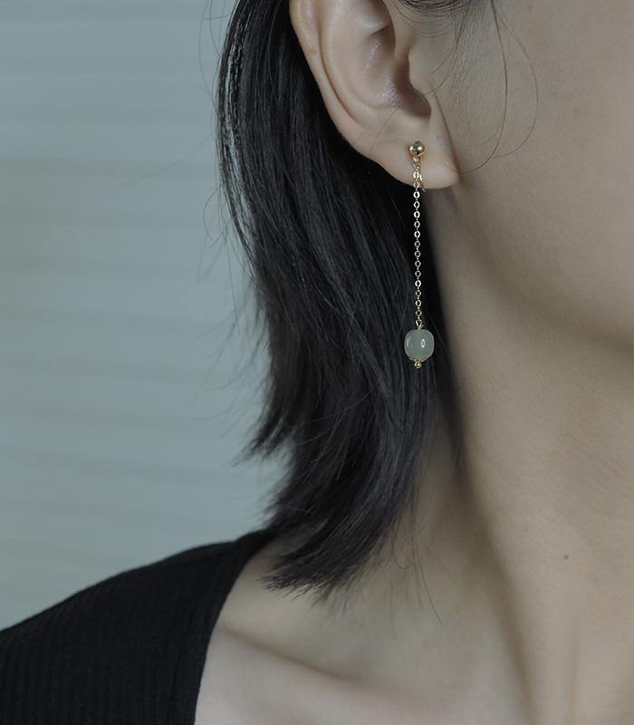Hetian Jade Rolled Gold Long Ear Clip Amber NG
