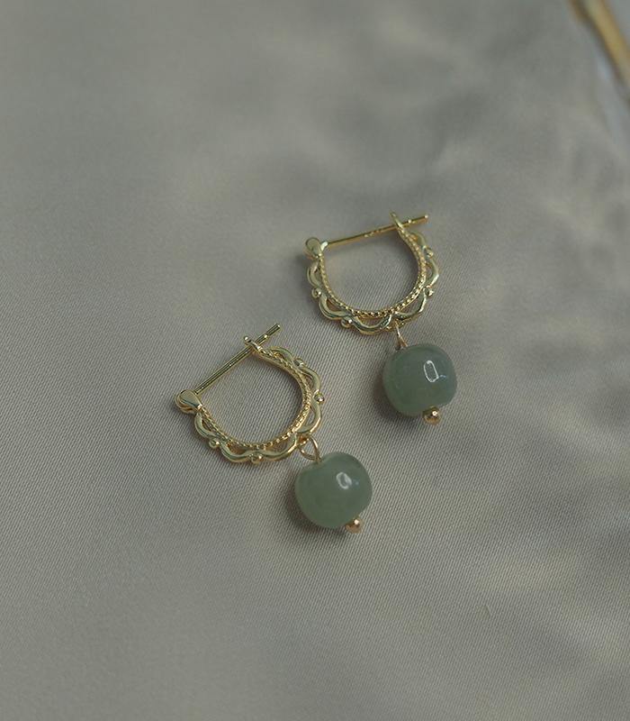 Hetian Jade Lace Ear Buckle Amber NG