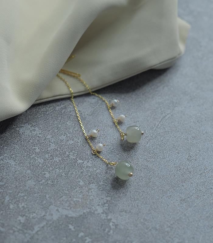 Hetian Jade Pearl Ear Line Amber NG