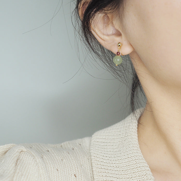 HETIAN JADE & GARNET EAR CLIP Amber NG